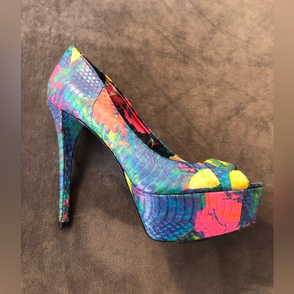 Brian Atwood multi-colored peep toe pumps size 6.5 - Picture 2 of 4